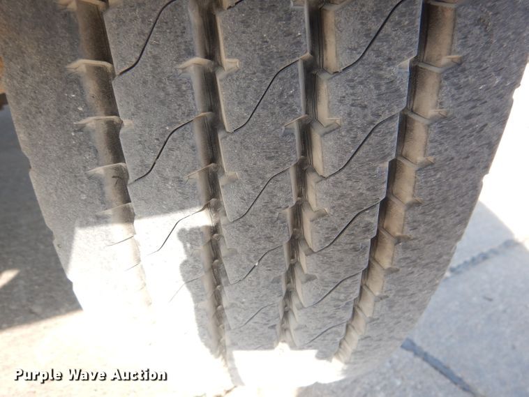 image for item DN5327 2009 Dodge Ram 5500HD  flatbed truck