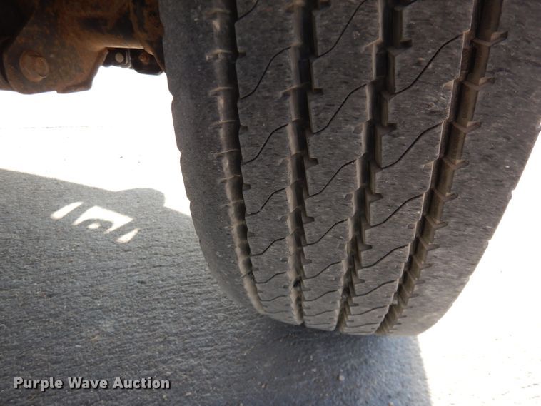 image for item DN5327 2009 Dodge Ram 5500HD  flatbed truck