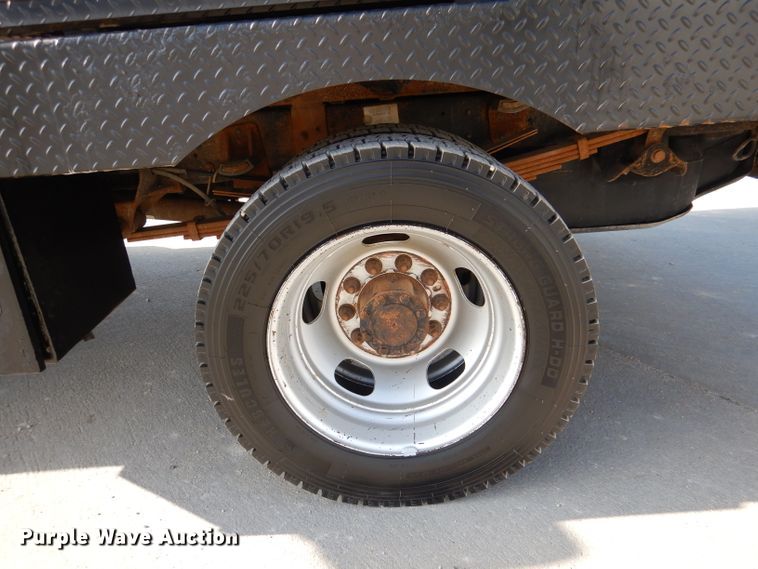 image for item DN5327 2009 Dodge Ram 5500HD  flatbed truck