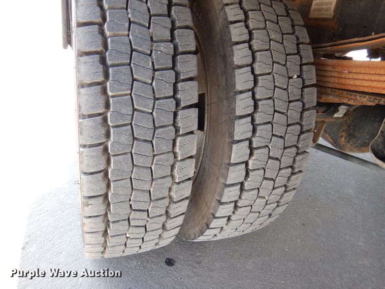 image for item DN5327 2009 Dodge Ram 5500HD  flatbed truck