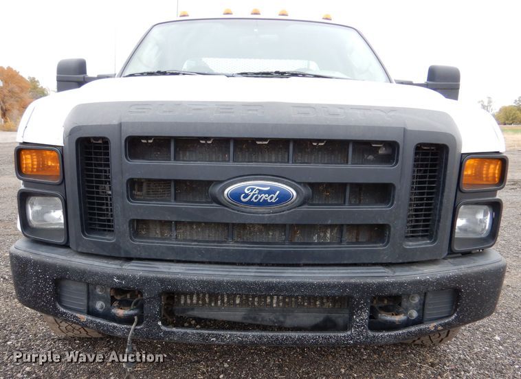image for item DN5338 2009 Ford F350 Super Duty  SuperCab utility bed pickup truck