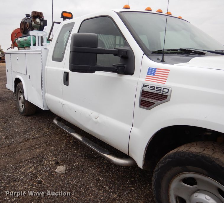 image for item DN5338 2009 Ford F350 Super Duty  SuperCab utility bed pickup truck