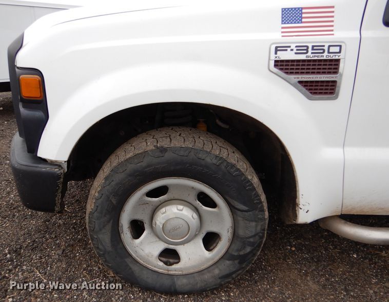 image for item DN5338 2009 Ford F350 Super Duty  SuperCab utility bed pickup truck