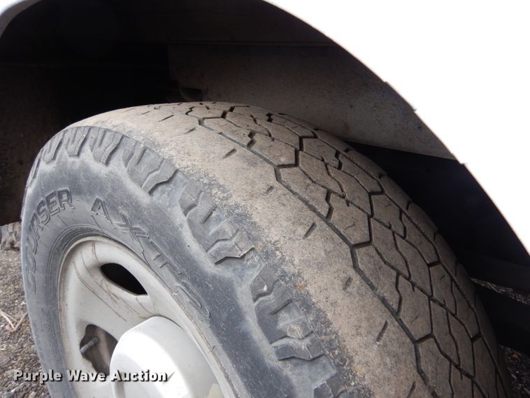 image for item DN5338 2009 Ford F350 Super Duty  SuperCab utility bed pickup truck