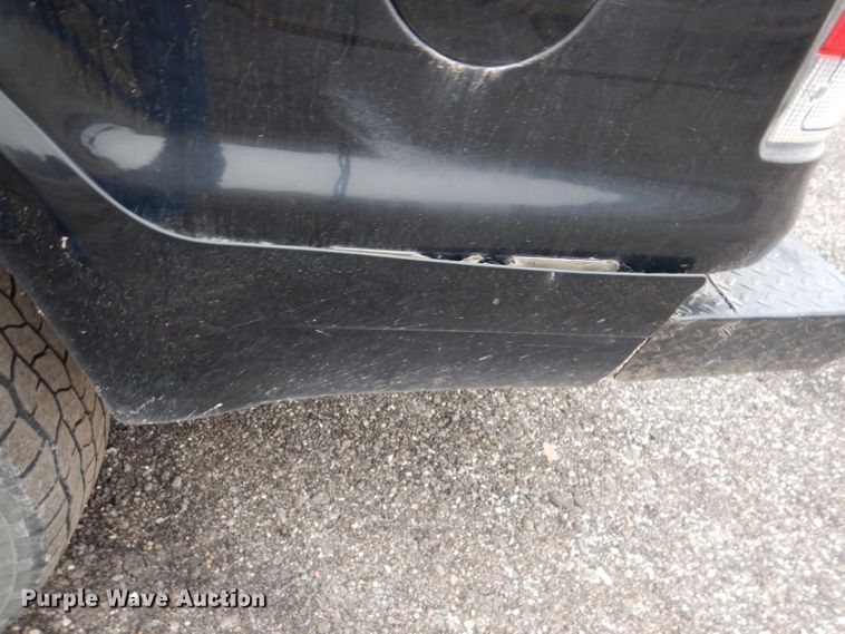 image for item DN5339 2004 Ford Excusrion  SUV