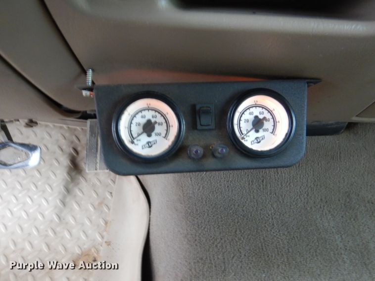 image for item DN5339 2004 Ford Excusrion  SUV