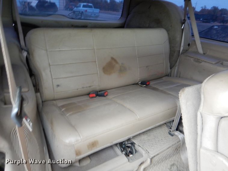 image for item DN5339 2004 Ford Excusrion  SUV