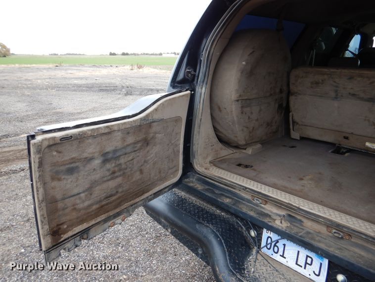 image for item DN5339 2004 Ford Excusrion  SUV