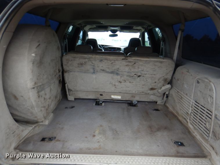 image for item DN5339 2004 Ford Excusrion  SUV