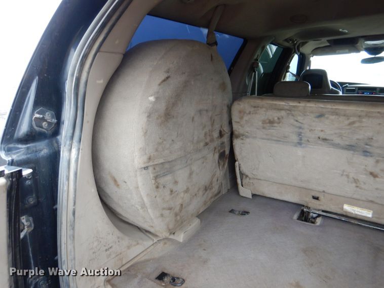 image for item DN5339 2004 Ford Excusrion  SUV