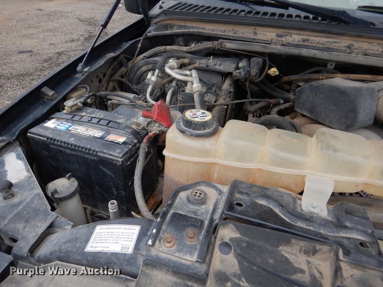 image for item DN5339 2004 Ford Excusrion  SUV