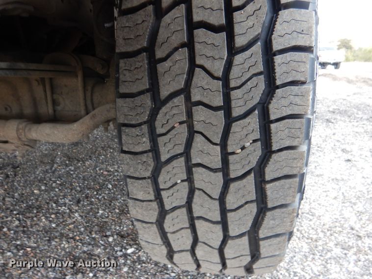 image for item DN5339 2004 Ford Excusrion  SUV