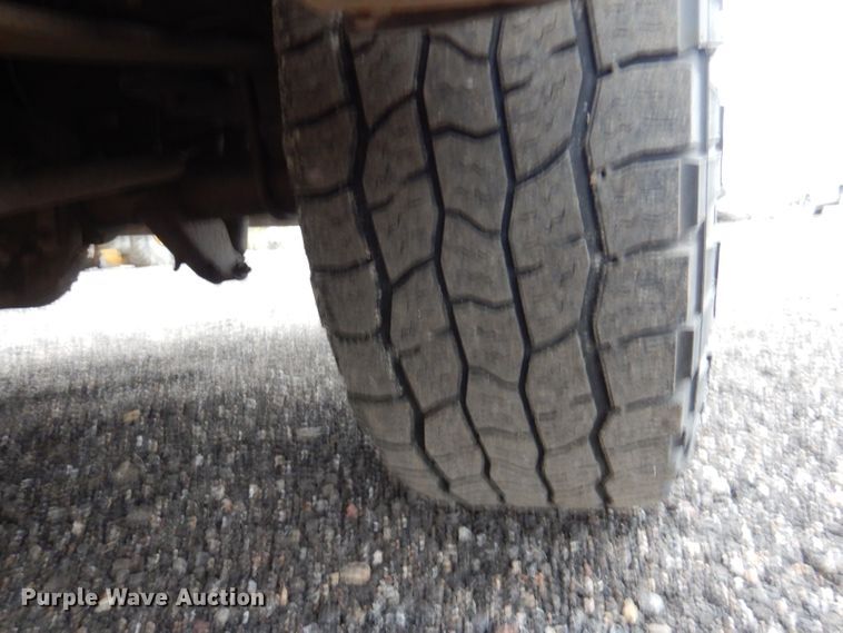 image for item DN5339 2004 Ford Excusrion  SUV