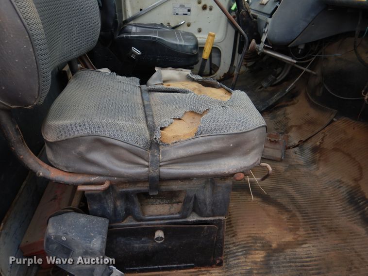 image for item DN5348 1985 Ford LNT8000  dump flatbed truck