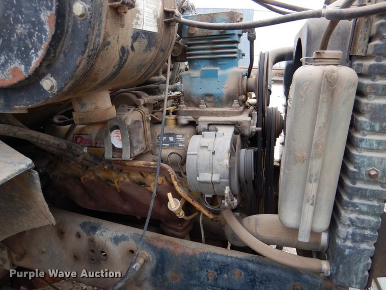 image for item DN5348 1985 Ford LNT8000  dump flatbed truck