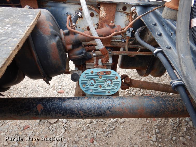 image for item DN5349 1980 GMC  truck cab and chassis