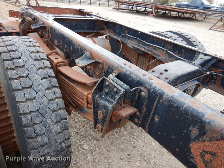 image for item DN5349 1980 GMC  truck cab and chassis