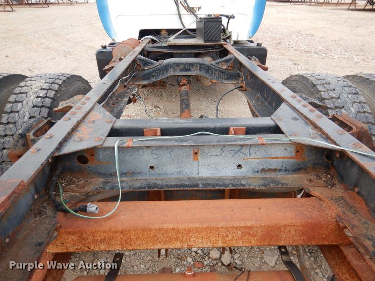 image for item DN5349 1980 GMC  truck cab and chassis