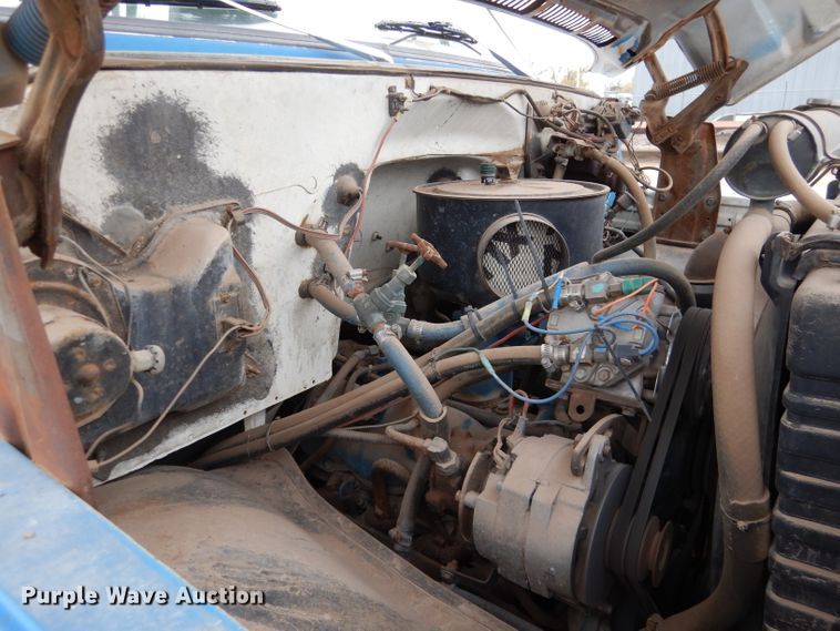 image for item DN5349 1980 GMC  truck cab and chassis