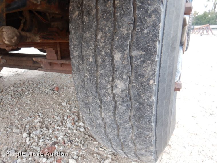 image for item DN5349 1980 GMC  truck cab and chassis