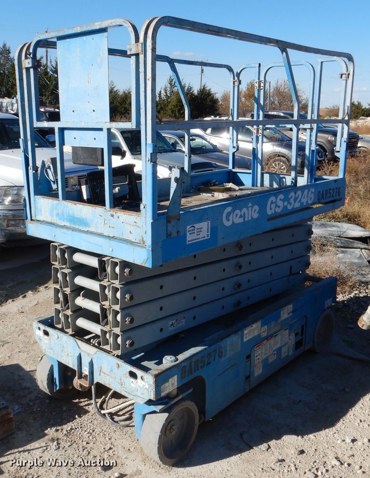 image for item DN5353 Genie GS-3246  scissor lift