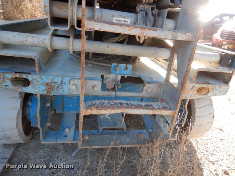 image for item DN5353 Genie GS-3246  scissor lift