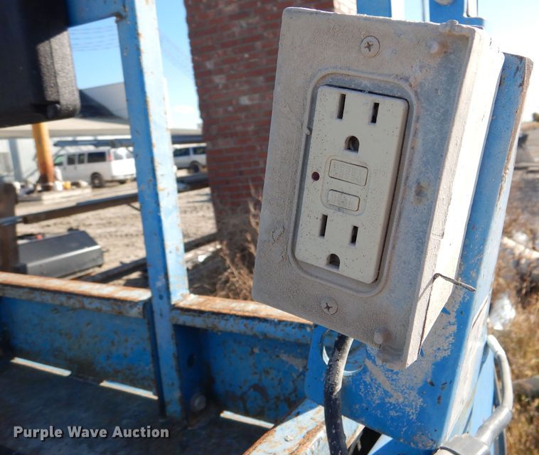 image for item DN5353 Genie GS-3246  scissor lift