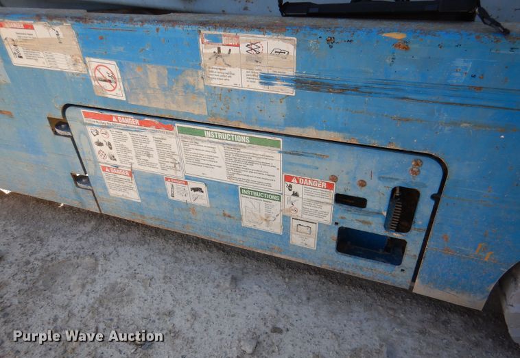 image for item DN5353 Genie GS-3246  scissor lift