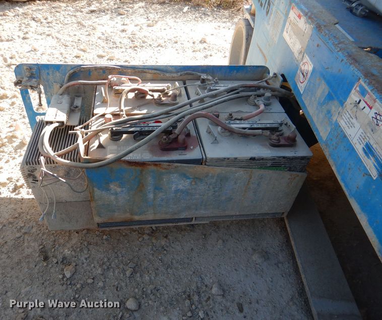 image for item DN5353 Genie GS-3246  scissor lift