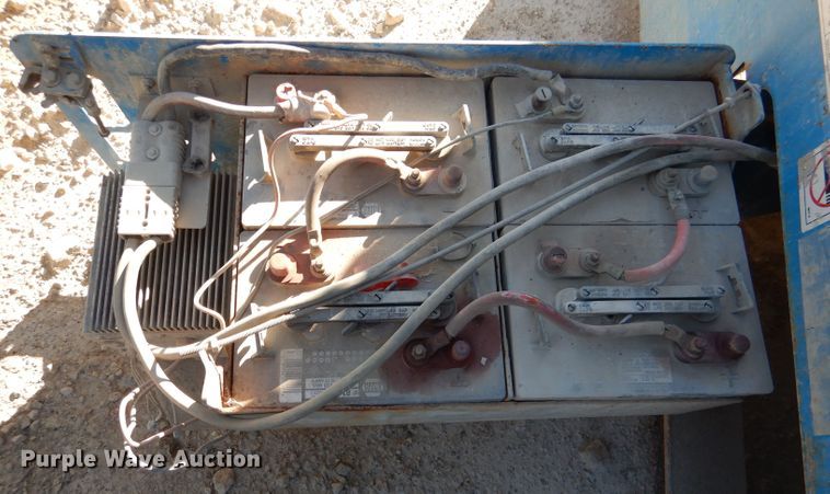 image for item DN5353 Genie GS-3246  scissor lift