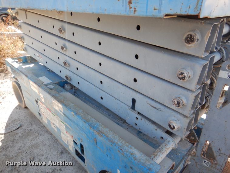 image for item DN5353 Genie GS-3246  scissor lift