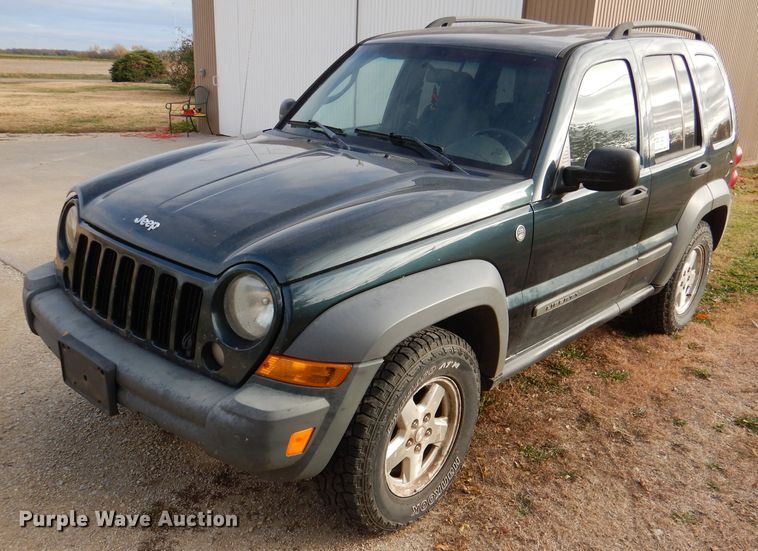 image for item DN5357 2005 Jeep Liberty  SUV