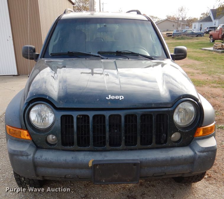 image for item DN5357 2005 Jeep Liberty  SUV