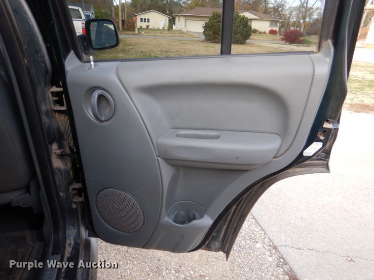 image for item DN5357 2005 Jeep Liberty  SUV