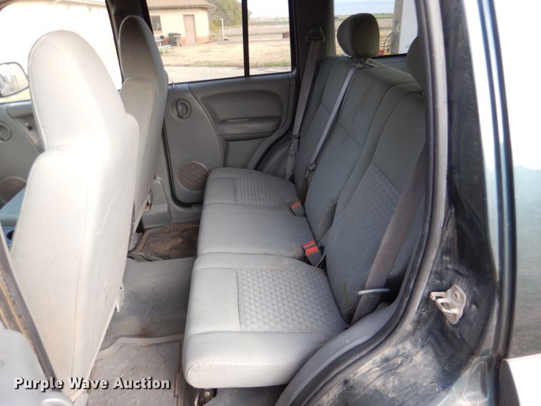 image for item DN5357 2005 Jeep Liberty  SUV