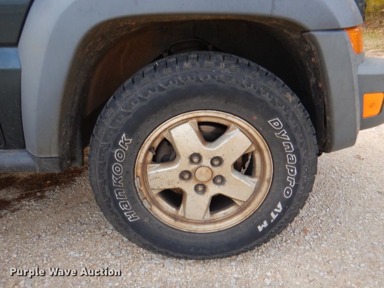 image for item DN5357 2005 Jeep Liberty  SUV