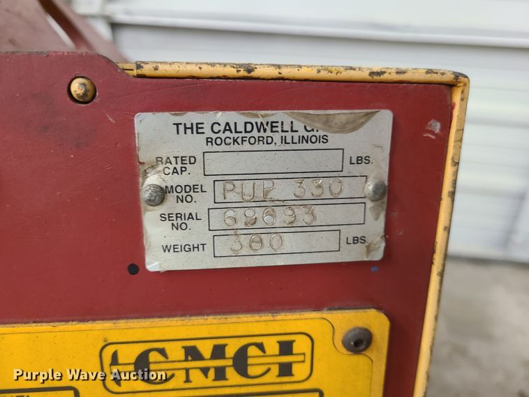 image for item DN5699 (2) vacuum lifts