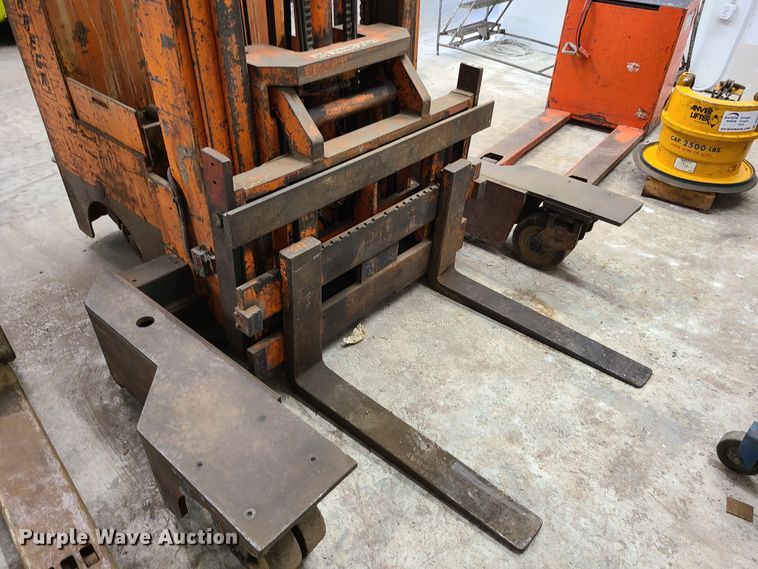 image for item DN5701 (3)  pallet jacks