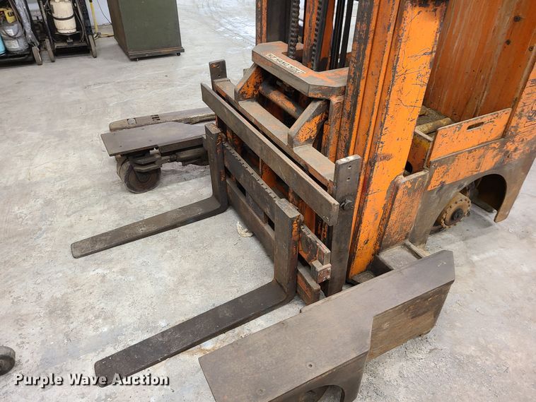image for item DN5701 (3)  pallet jacks