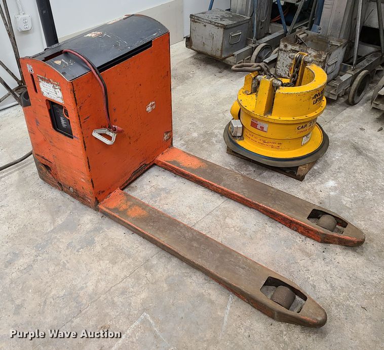 image for item DN5701 (3)  pallet jacks