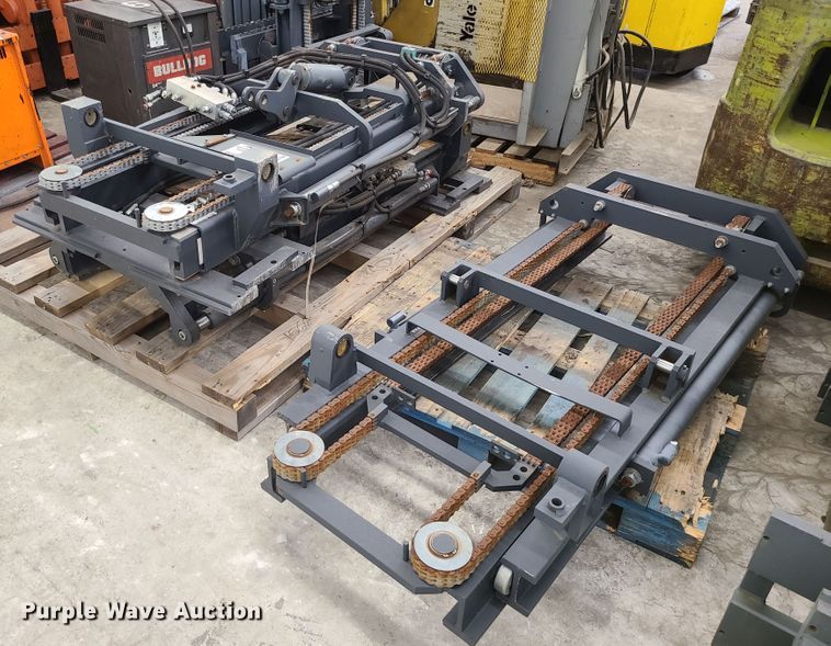 image for item DN5704 (3) forklift masts