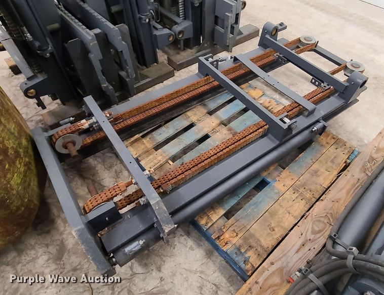 image for item DN5704 (3) forklift masts