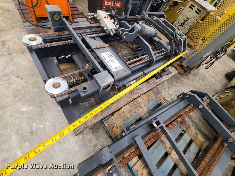 image for item DN5704 (3) forklift masts