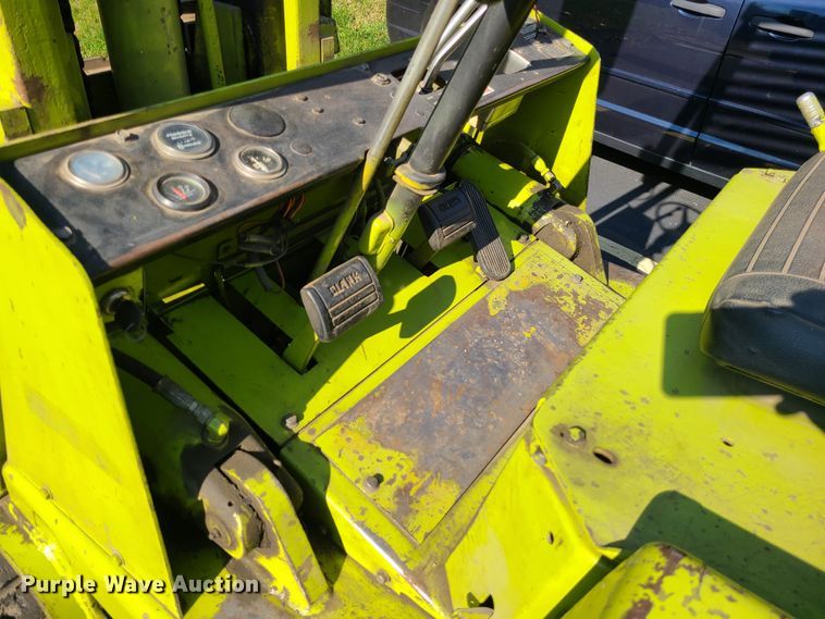 image for item DN5705 Clark C500  forklift