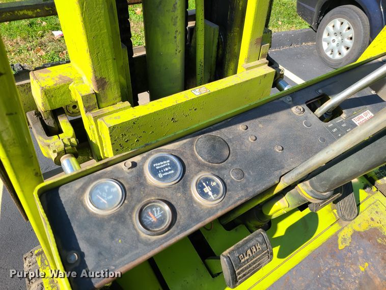 image for item DN5705 Clark C500  forklift