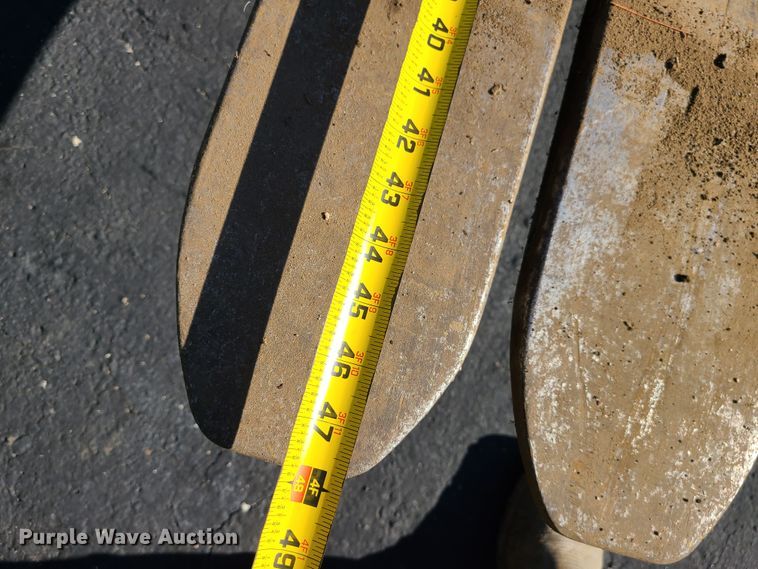 image for item DN5705 Clark C500  forklift