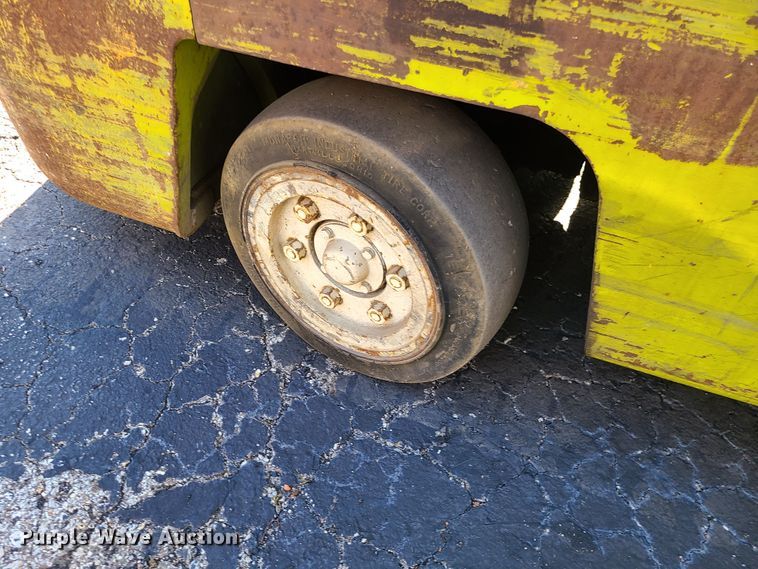 image for item DN5705 Clark C500  forklift