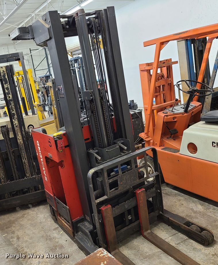 image for item DN5707 (2) forklifts