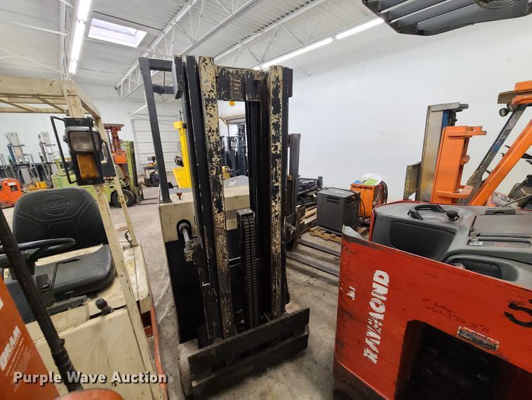 image for item DN5707 (2) forklifts