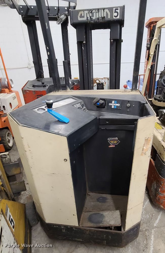 image for item DN5707 (2) forklifts